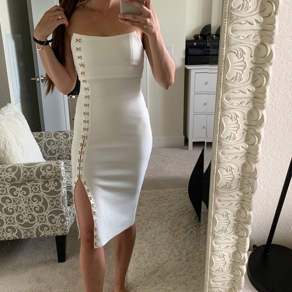 Beginning Boutique (AUS) White Strapless Dress